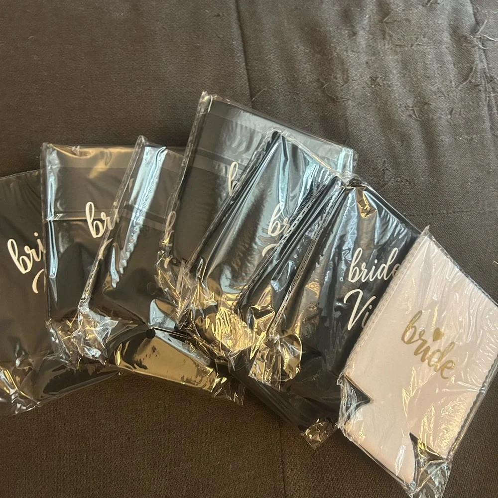 Bride Vibe Can Coolers Set NWT